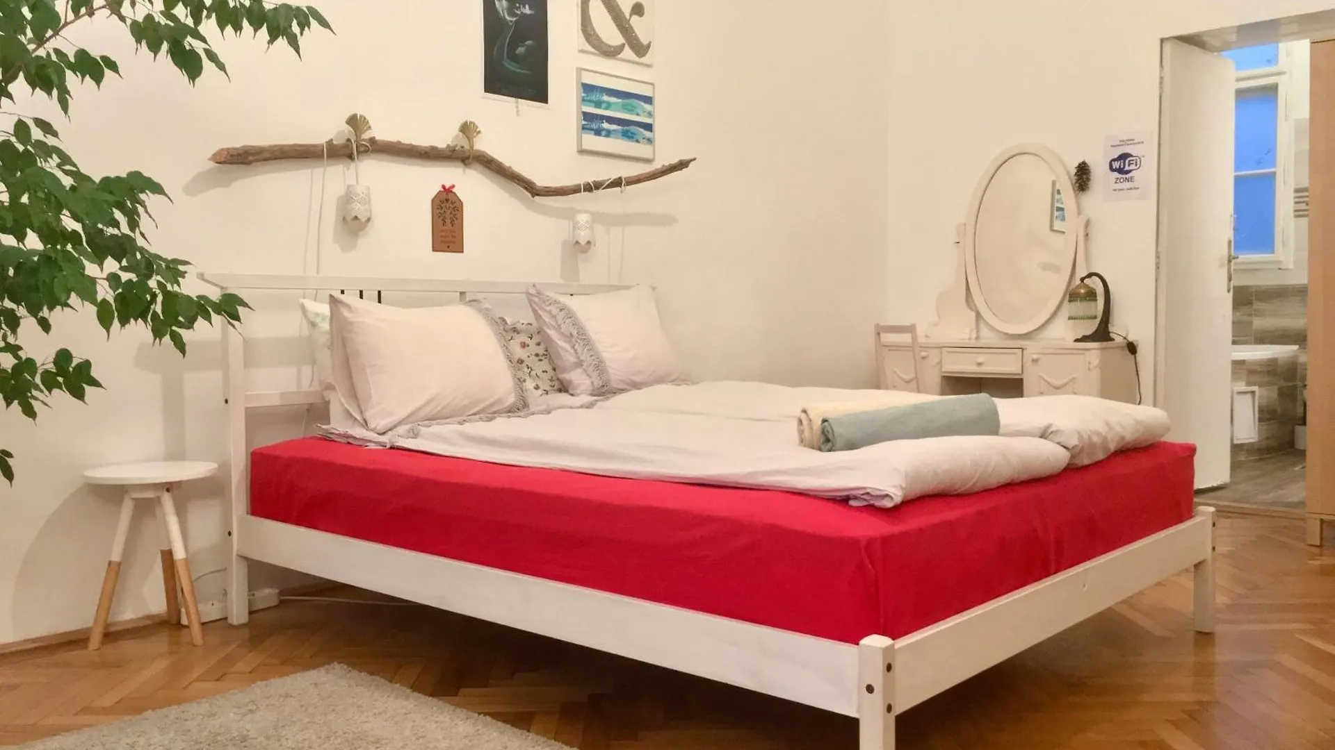 Hostal Albergue Gaia Astoria Budapest