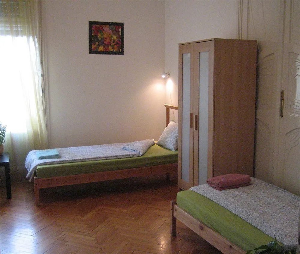 Albergue Gaia Astoria Budapest Hostal