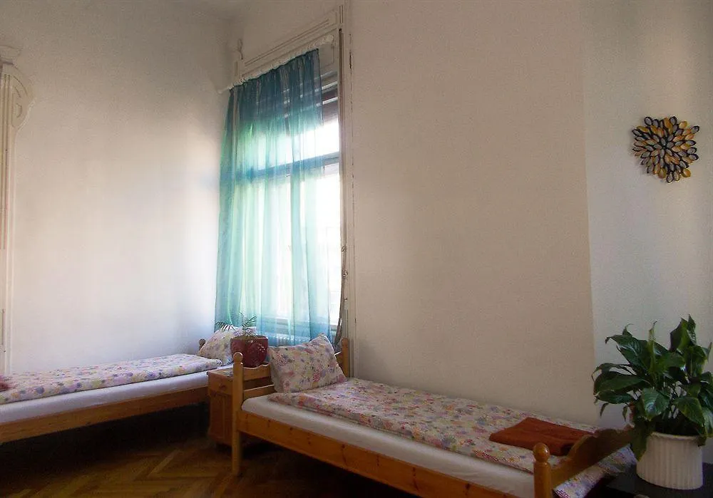 Albergue Gaia Astoria Budapest 0*,